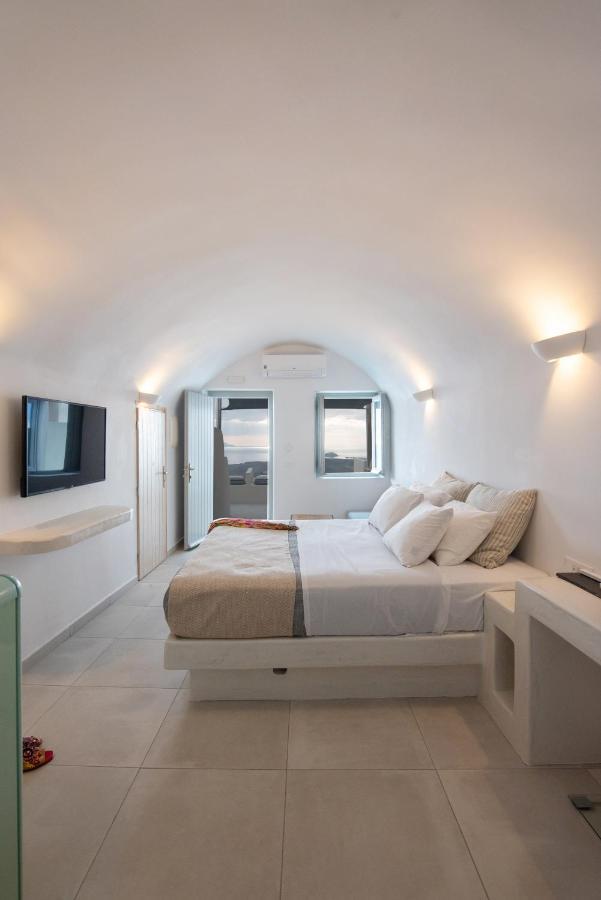 Caldera Cliff Illusion Lejlighedshotel Fira  Eksteriør billede